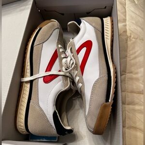 NWT Tretorn Draper James Sneakers size 8.5